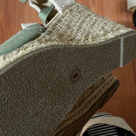 Bundle of size 8 shoes NEW - Picture 4 of 7